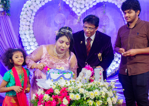 Sis Hanna Richard celebrated her 50th birthday with dignity on Thursday, Aug 09, 2018 at Balmatta Prayer Center of Grace Ministry in Mangalore with a myriad of wishes from family members, other friends, and well-wishers. 